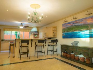Hermosa casa en venta al lado del lago de Chapala