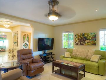 Hermosa casa en venta al lado del lago de Chapala