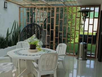 Invierte en Metepec: casa para remodelar en privada de alta gama