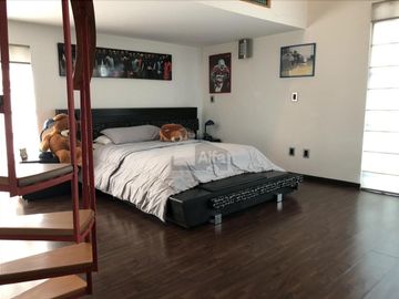 Invierte en Metepec: casa para remodelar en privada de alta gama