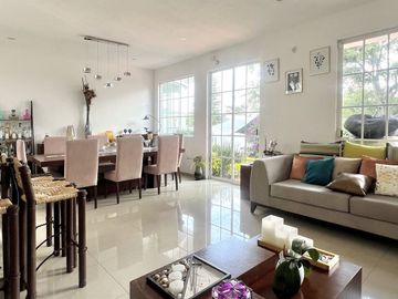 Casa en venta Sayavedra, 4 recámaras, remodelada