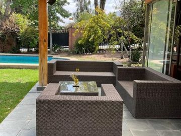 Casa 5 dormitorios – 4 baños (Peñalolén)