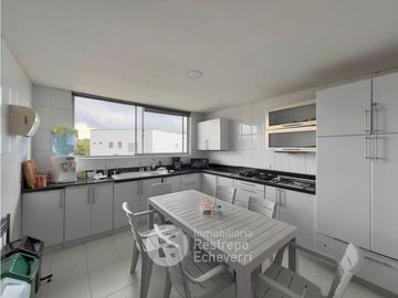 Casa en arriendo, barrio Belén, Manizales