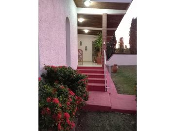 VILLA DE LOS SANTOS / 1775 M2 / TERRAZA / A 20 MIN DE PLAYAS