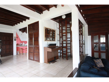 CERRO AZUL / ALTOS DEL CASTILLO / 4000 M2 / CASA CAMPESTRE