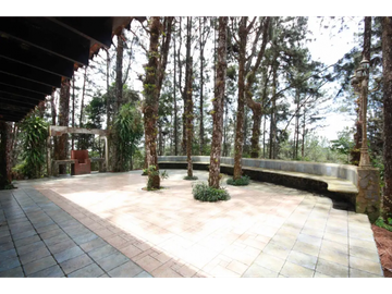CERRO AZUL / ALTOS DEL CASTILLO / 4000 M2 / CASA CAMPESTRE