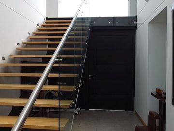 SE VENDE CASA UBICADA EN EL RETIRO