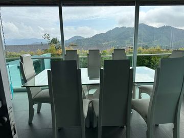 SE VENDE CASA UBICADA EN EL RETIRO