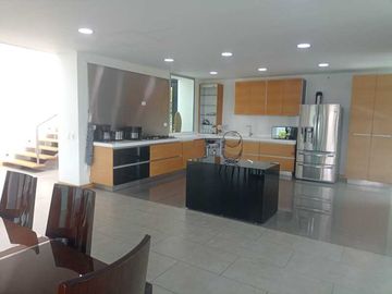 SE VENDE CASA UBICADA EN EL RETIRO