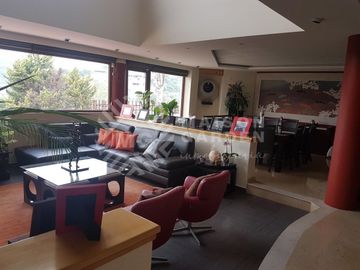 Casa en Renta en La Estadía con Alberca, Terrazas y Cancha de Fútbol