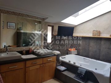 Casa en Renta en La Estadía con Alberca, Terrazas y Cancha de Fútbol