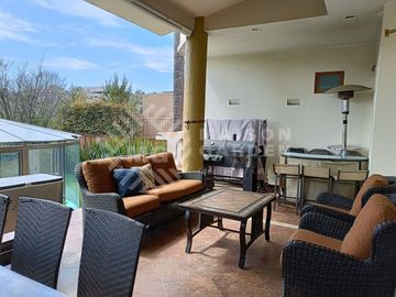 Casa en Renta en La Estadía con Alberca, Terrazas y Cancha de Fútbol