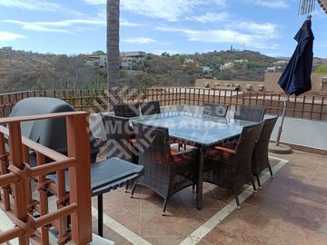 Casa en Renta en La Estadía con Alberca, Terrazas y Cancha de Fútbol