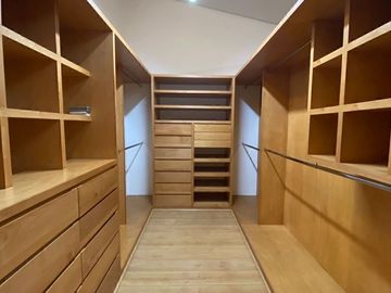 Moderna Casa en Fraccionamiento Puerta de Hierro Dentro de Coto