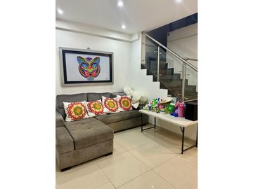 SE ARRIENDA HERMOSA CASA EN CERRITOS