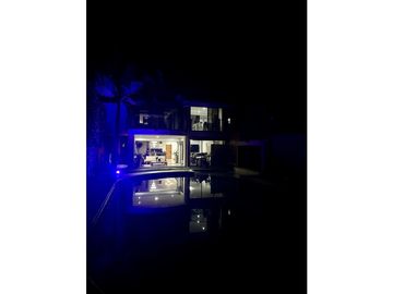 SE ARRIENDA HERMOSA CASA EN CERRITOS