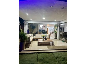 SE ARRIENDA HERMOSA CASA EN CERRITOS