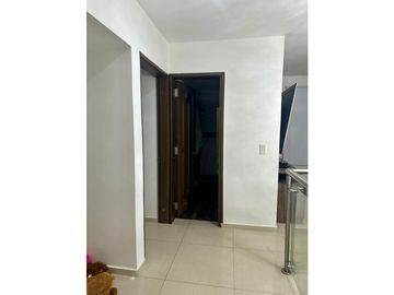 SE ARRIENDA HERMOSA CASA EN CERRITOS