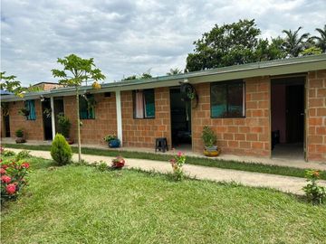 Finca de 1.000m2 en venta Santa Elena El Cerrito Valle Colombia