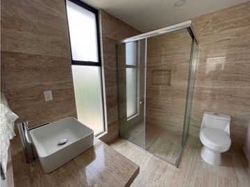 Casa En Venta En Parque Guanajuato Lomas De Angelópolis