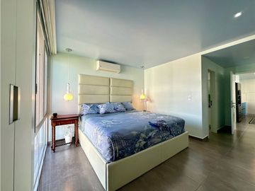 UNICO DEPARTAMENTO EN PRIMERA LNEA AL MAR EN EDIFICIO IBIZA, MANTA