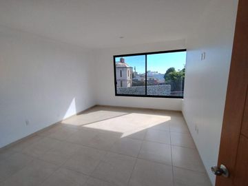 CASA NUEVA CON VISTA PANORAMICA EN LOMAS TETELA