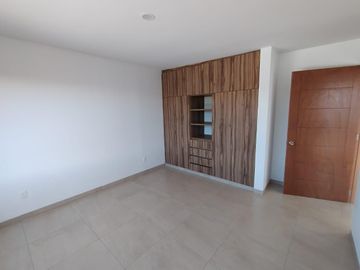 CASA NUEVA CON VISTA PANORAMICA EN LOMAS TETELA