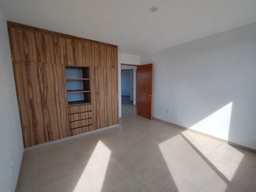 CASA NUEVA CON VISTA PANORAMICA EN LOMAS TETELA