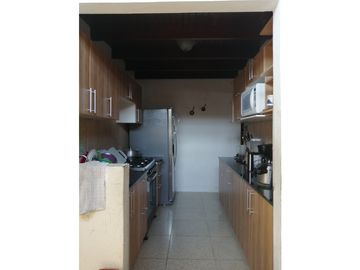 EL INGENIO / CASA COMERCIAL / 393 M2 / 6 HABITACIONES / TERRAZA