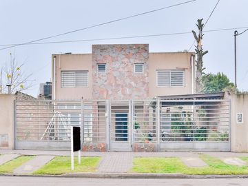 VENTA CASA EN CASTELAR
