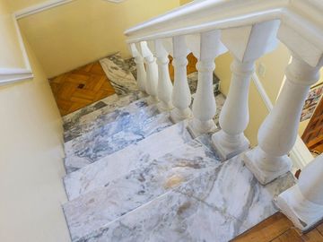 Venta Casa Exclusiva en La Horqueta - 1528 m2
