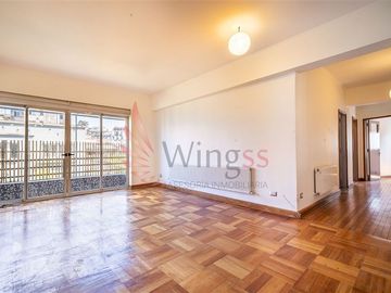 Departamento en Venta en Barrio Lastarria - Amplio Remodelado y Lleno de luz