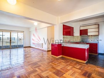 Departamento en Venta en Barrio Lastarria - Amplio Remodelado y Lleno de luz