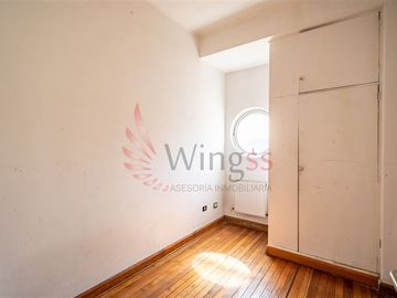 Departamento en Venta en Barrio Lastarria - Amplio Remodelado y Lleno de luz