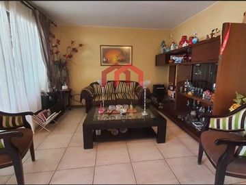 Casa en Venta en valle del Viento 03645