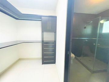 Casa en Venta, Lomas de Valle Escondido, 4 Recámaras