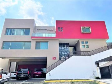 Casa en Venta, Lomas de Valle Escondido, 4 Recámaras
