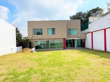 Casa en Venta, Lomas de Valle Escondido, 4 Recámaras