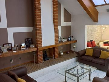Casa en Venta, Lomas de Valle Dorado, 3 Recámaras