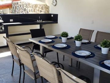 Casa en Venta, Lomas de Cuernavaca, 6 Recámaras