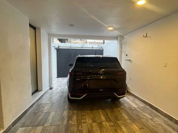 Casa en Venta, Coyoacán, 4 Recámaras
