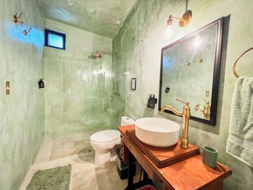 Casa uso de suelo en venta en Merida Centro