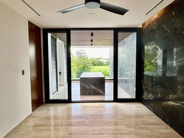 Casa en venta a estrenar Yucatán Country Club