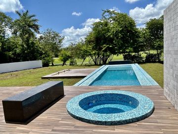 Casa en venta a estrenar Yucatán Country Club