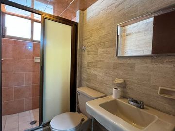 Casa en Venta, Lomas de Valle Dorado, 4 Recámaras