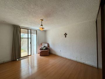 Casa en Venta, Lomas de Valle Dorado, 4 Recámaras