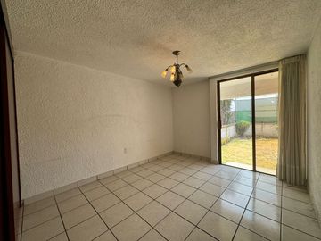 Casa en Venta, Lomas de Valle Dorado, 4 Recámaras