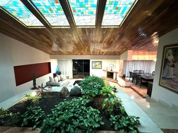 Casa en Venta, Lomas Hipódromo, 4 Recamaras