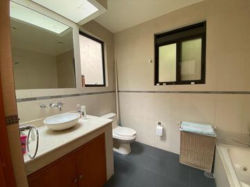 Casa en Venta, Lomas Hipódromo, 4 Recamaras