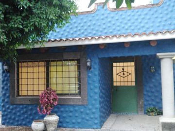 SE VENDE ACOGEDORA CASITA JIUTEPEC